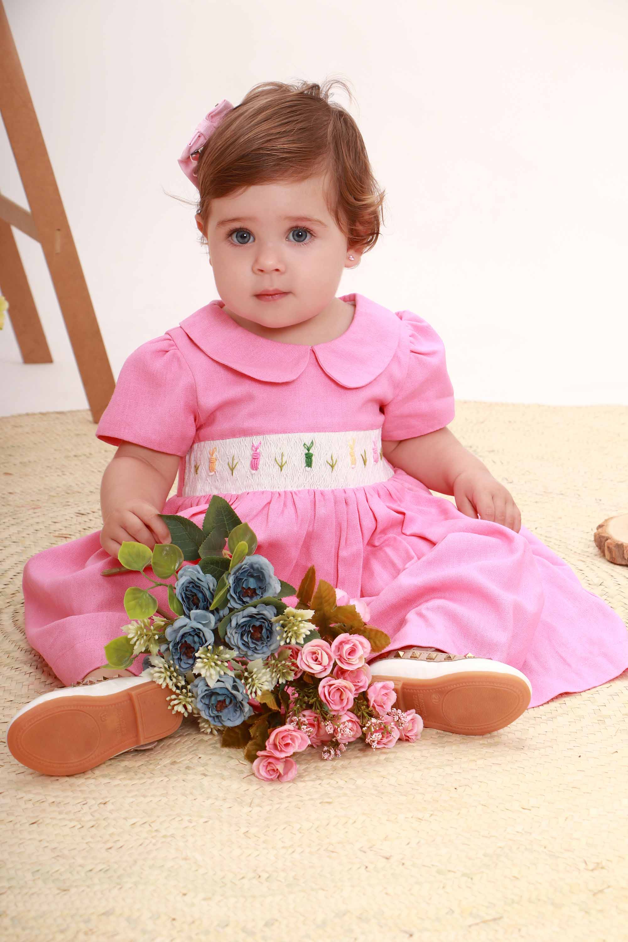 Vestido Casinha de Abelha Bordado Coelho